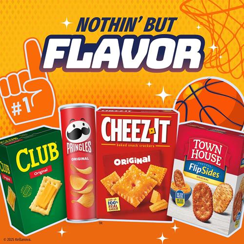 Pringles Potato Crisps Chips, Lunch Snacks, On-The-Go Snacks, Lightly Salted, 5.2Oz Can (1 Can)