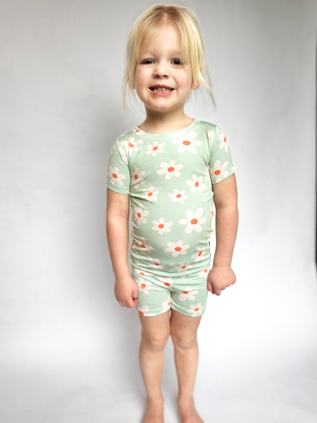 Darling Daisy: Short & Tee