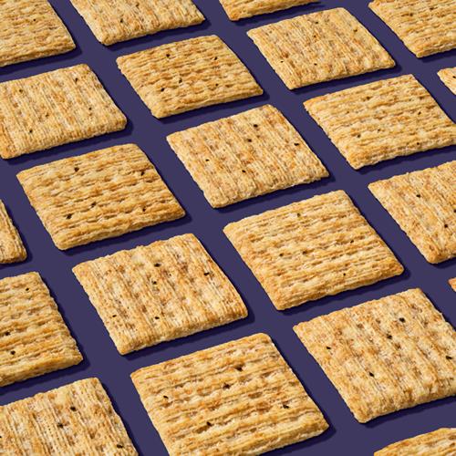 Triscuit Everything Whole Grain Wheat Crackers, Lunch Snacks, Snack Crackers, 8.5 Oz