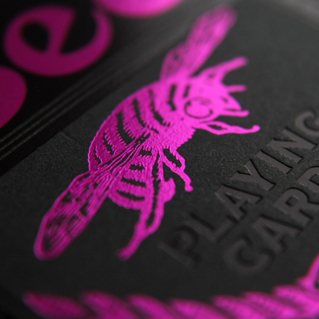 Bee Metalluxe Magenta Playing Cards – Rare Premium Foil Deck
