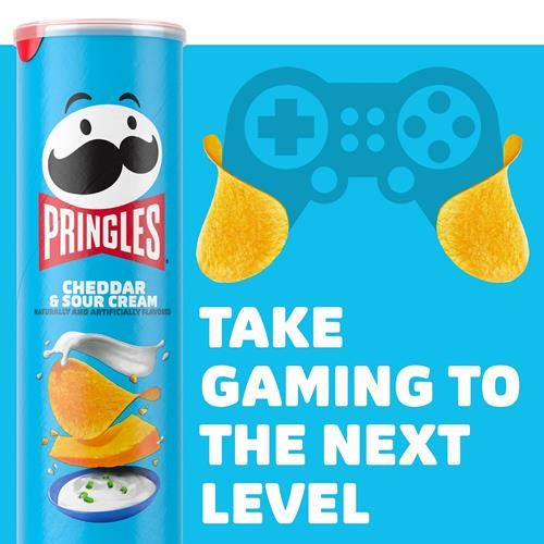 Pringles Potato Crisps Chips, Lunch Snacks, On-The-Go Snacks, Cheddar And Sour Cream, 5.5Oz Can (One Can)