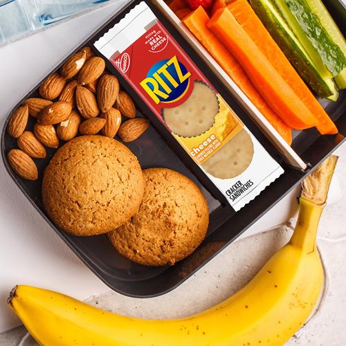 Ritz Cheese Sandwich Crackers, Lunch Snacks, 8 Snack Packs (6 Crackers Per Pack)