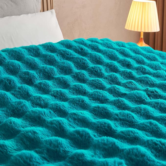 Lotus Karen Faux Fur Teal Throw Blanket - Big Bubble Rabbit Fluff Blanket for Couch Bed Sofa,Softest Fluffy Fuzzy Cozy Blanket,Thick Furry Plush Shaggy Warm Blankets for Women,50x60 Inches