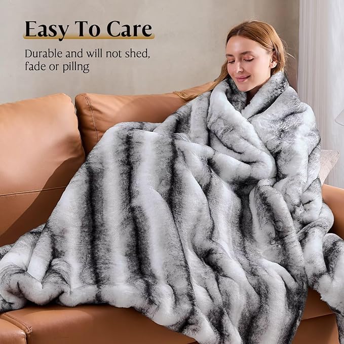 Luxury Faux Fur Blanket - Soft Warm Plush Blankets for Couch Sofa Bed, Fluffy Thick Throws for Bedroom, Office, Living Room, Decorative Reversible, Not Easy to shed- 70"x90", Black/White