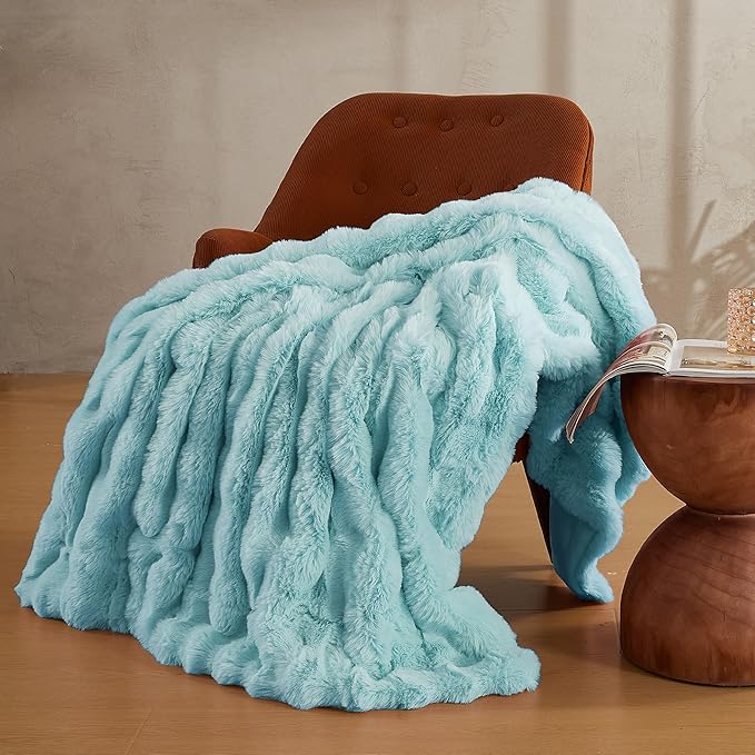 JELLYMONI Faux Fur Throw Blanket, Blue Cozy Plush Bubble Bed Blanket, Thick and Warm, Twin (60" x 80")