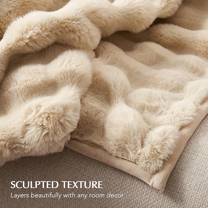 EVERGRACE Ultra Soft Luxury Fluffy Ridgeline Faux Rabbit Fur Throw Blanket, Thick Warm Bubble Throw for Bed, Cozy Plush Reversible Blankets for Couch, Chair, Sofa, Cream, 50x60 Inches, 870 GSM