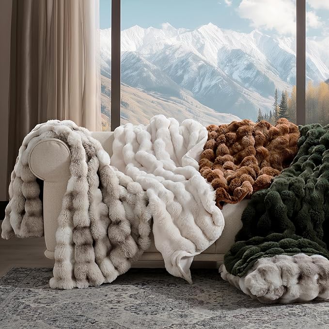 EVERGRACE Ultra Soft Luxury Fluffy Ridgeline Faux Rabbit Fur Throw Blanket, Thick Warm Bubble Throw for Bed, Cozy Plush Reversible Blankets for Couch, Chair, Sofa, Green, 60x80 Inches, 870 GSM