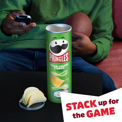 Pringles Potato Crisps Chips, Lunch Snacks, On-The-Go Snacks, Sour Cream And Onion, 5.5Oz Can (1 Can)