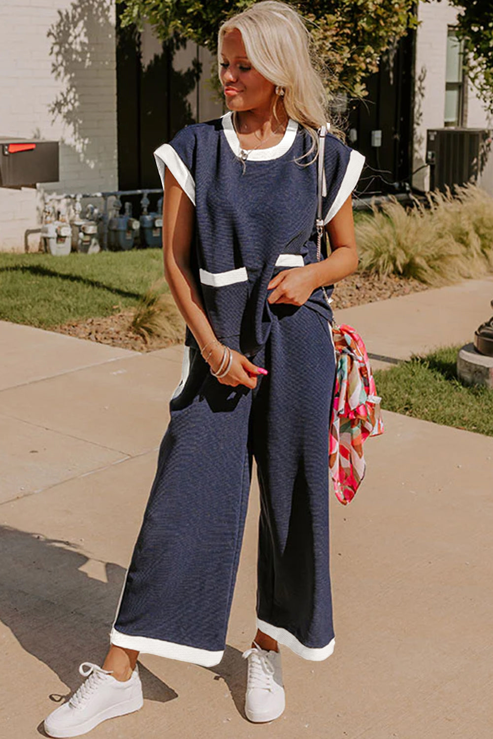 Black Color Block Pocketed T Shirt and Wide Leg Pants Set