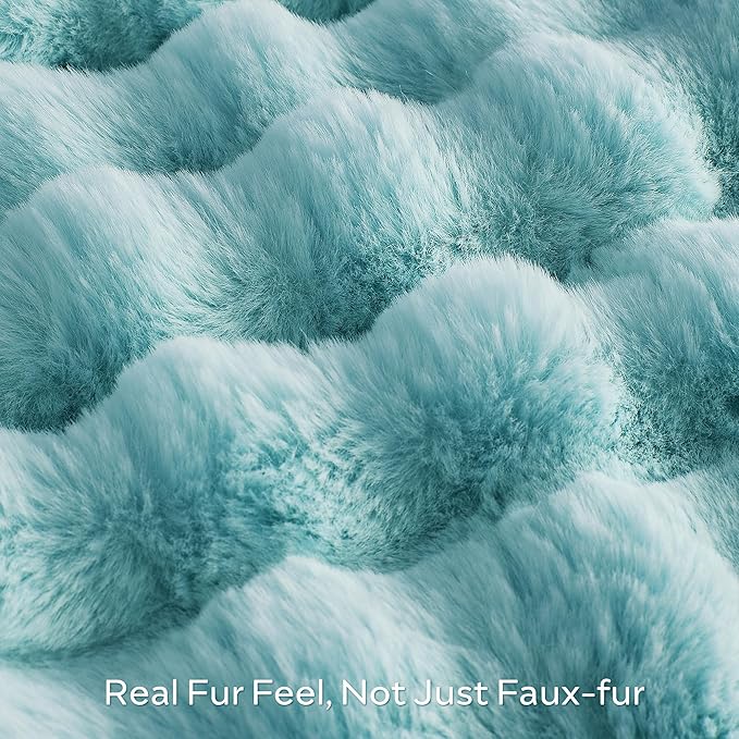 JELLYMONI Faux Fur Throw Blanket, Blue Cozy Plush Bubble Bed Blanket, Thick and Warm, Twin (60" x 80")