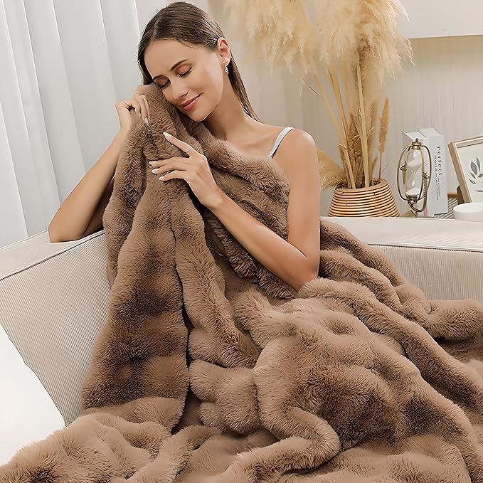 UKELER Soft Faux Fur Throw Blanket Solid Reversible Shaggy Blanket Plush Thick Fluffy Blankets Throws for Bed, Couch, Sofa, Office, Camping 50''x60'' Brown