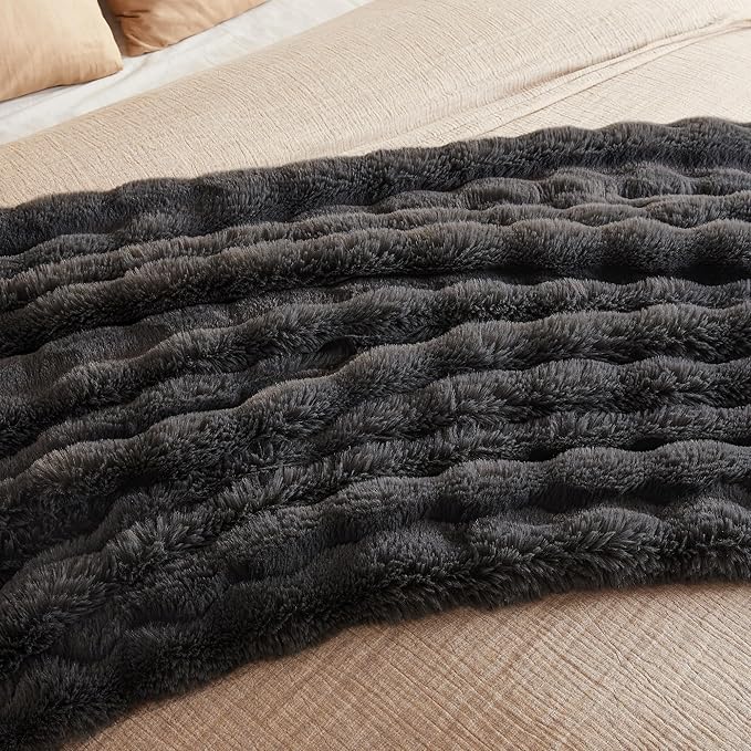 JELLYMONI Faux Fur Throw Blanket, Dark Grey Cozy Plush Bubble Bed Blanket, Thick and Warm, Twin (60" x 80")