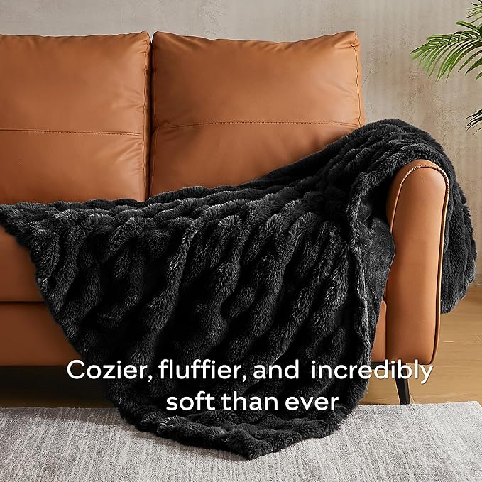 JELLYMONI Faux Fur Throw Blanket - Plush Black Cozy Blanket for Couch & Bed, Ultra-Soft Fuzzy Texture, Thick Warm Throw for All Seasons, 50"x60"