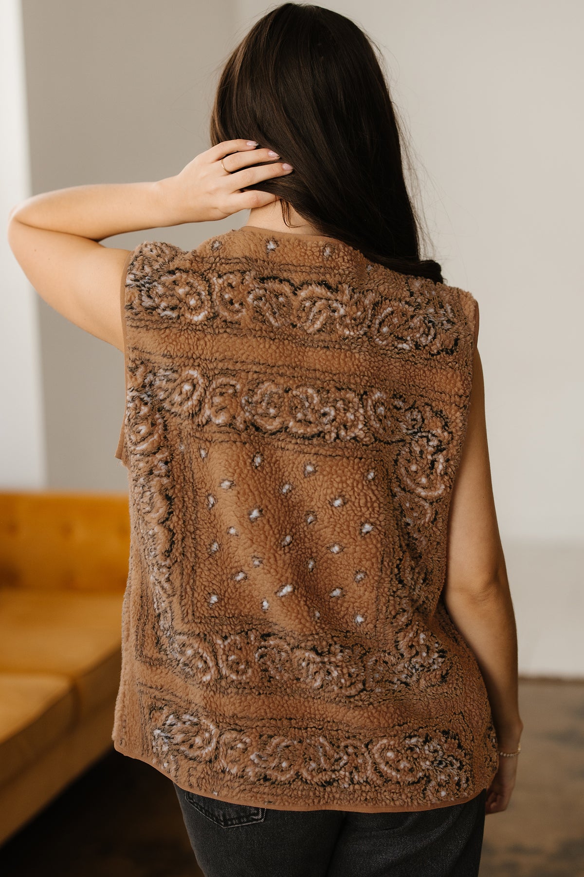 Beige Sherpa Paisley Print Pocketed Western Fashion Vest Jacket