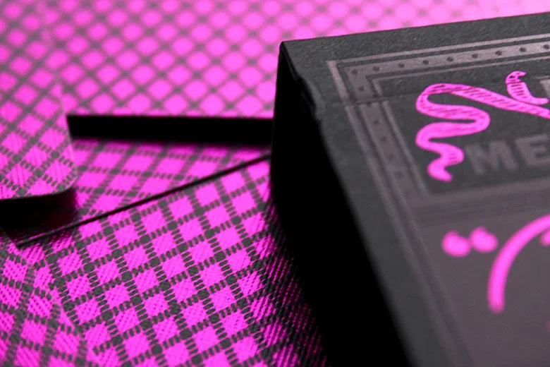 Bee Metalluxe Magenta Playing Cards – Rare Premium Foil Deck