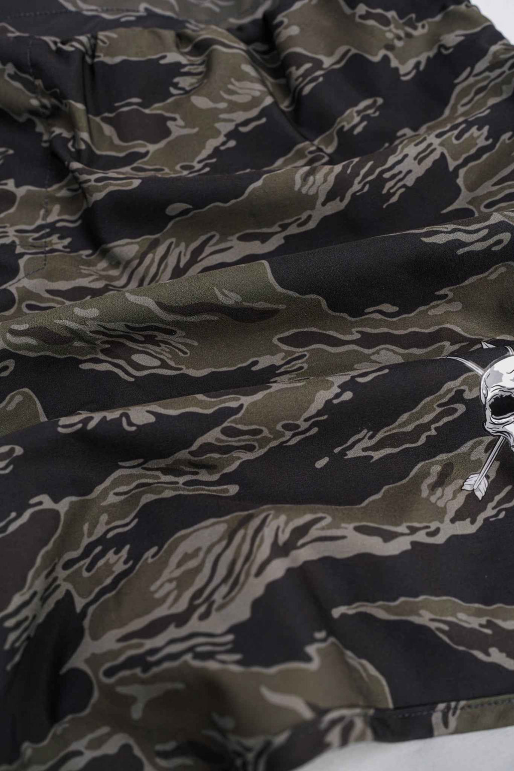 MEN'S | HYBRID SHORT : DEEP FOREST