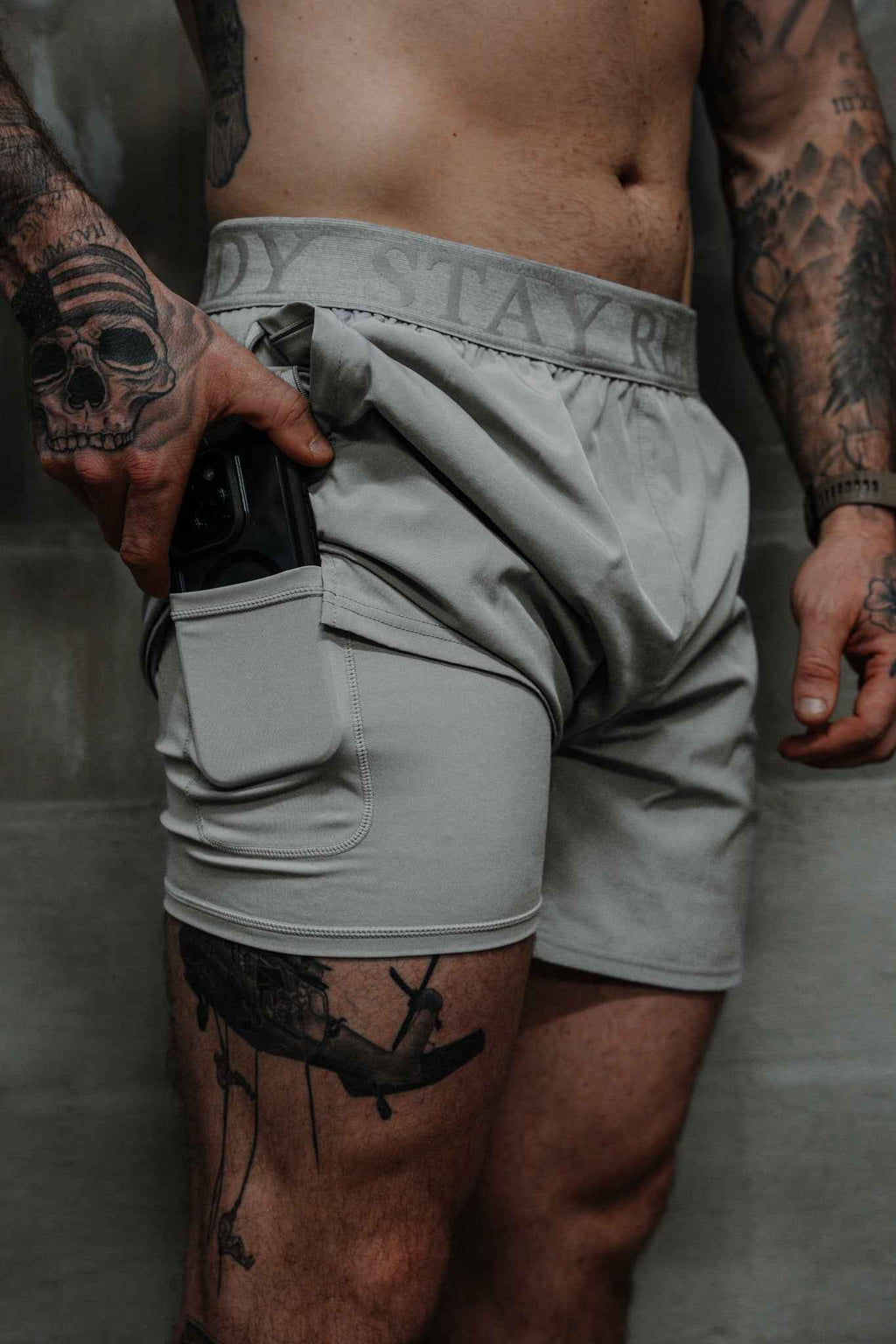 MEN'S | MOTTO SHORT : LUNAR ROCK