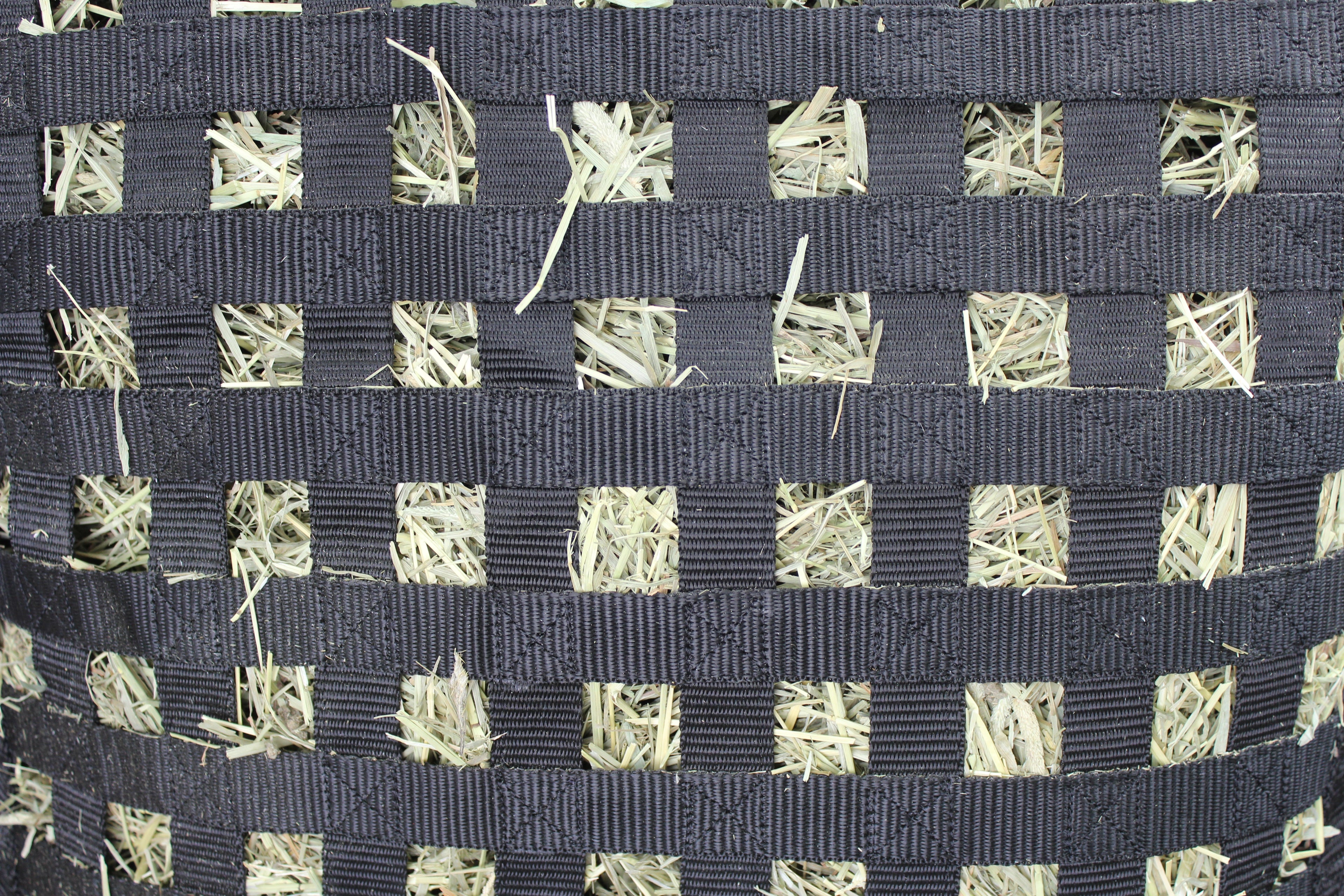 Ultra Slow Feed Hay Bag – 1" Square Openings – Maximum Feeding Time Extension – 6-Month Warranty | Super Tough Bottom