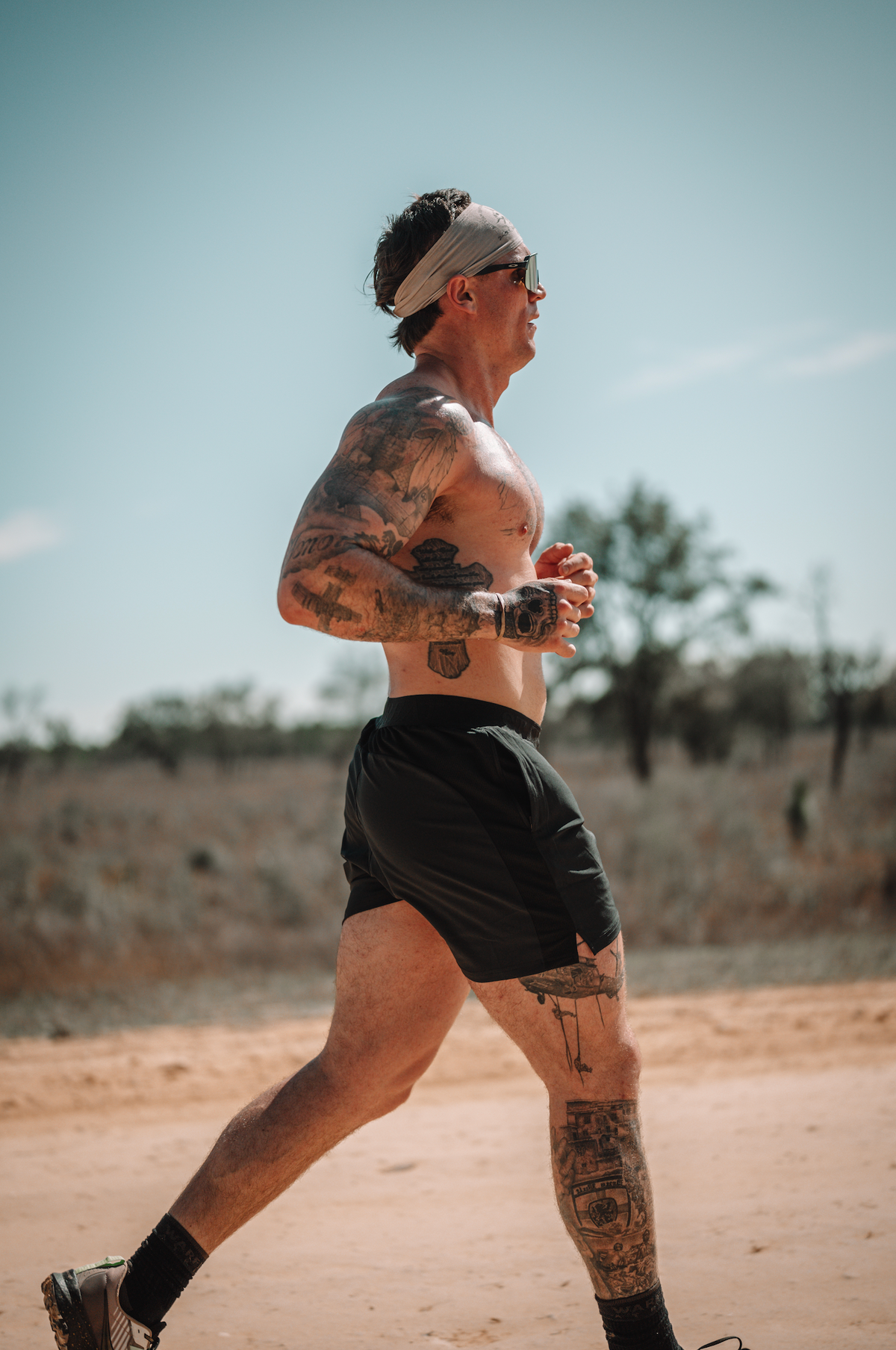 MEN'S | MOTTO SHORT : BLACK