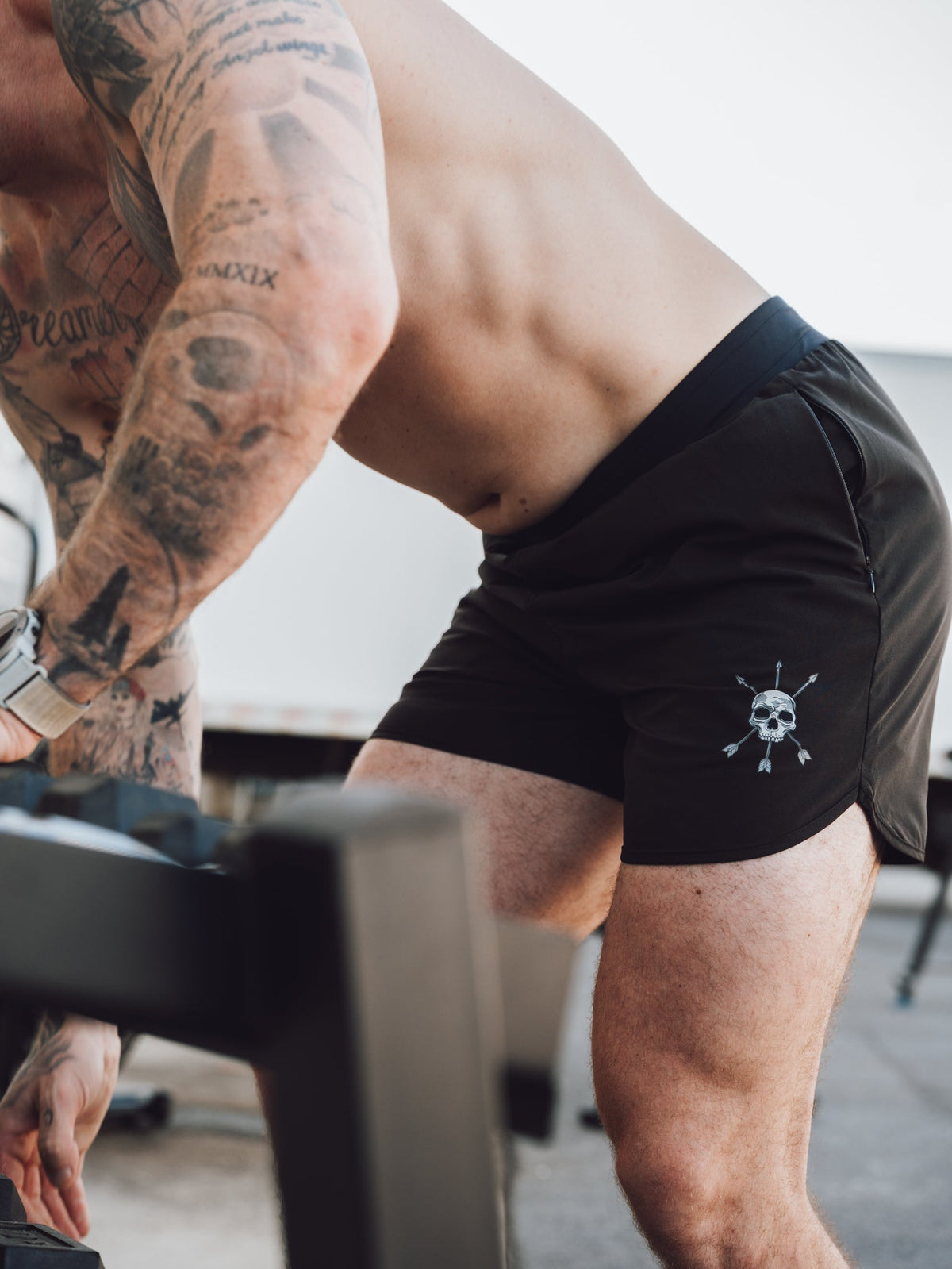 MEN'S | HYBRID SHORT : BLACK