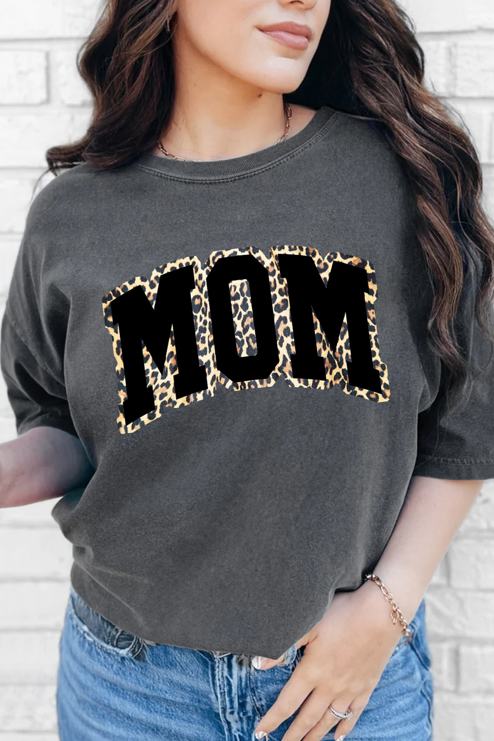 Gray Leopard MOM Graphic Crewneck Mothers Day T Shirt