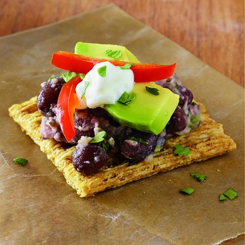Triscuit Hint Of Sea Salt Whole Grain Wheat Crackers, Vegan Crackers, Vegan Snacks, Lunch Snacks, 8.5 Oz