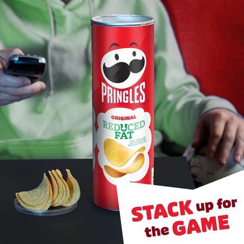 Pringles Potato Crisps Chips, Lunch Snacks, On-The-Go Snacks, Reduced Fat, 4.9Oz Can (1 Can)