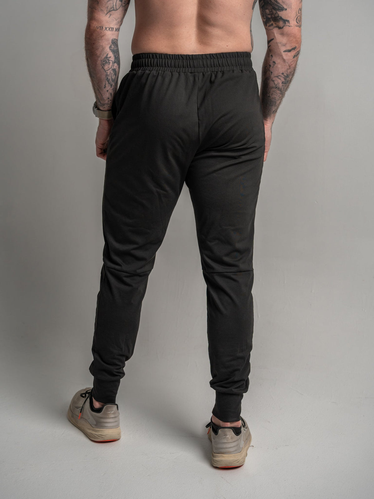 MEN'S | PERFORMANCE JOGGER