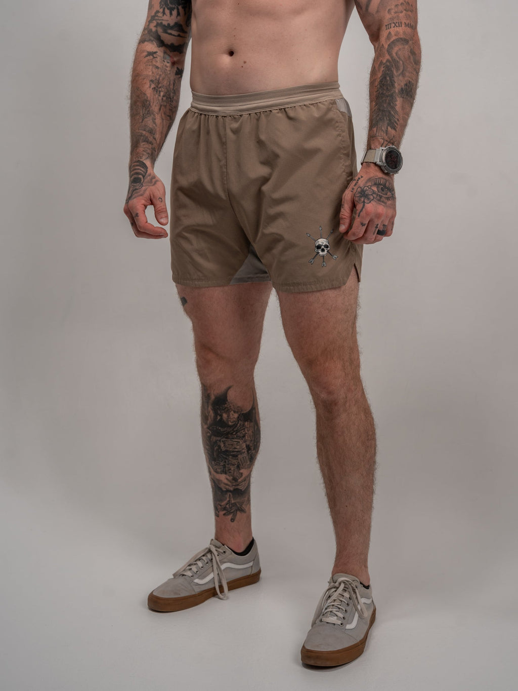 MEN’S | HYBRIFLEX SHORT : TAN